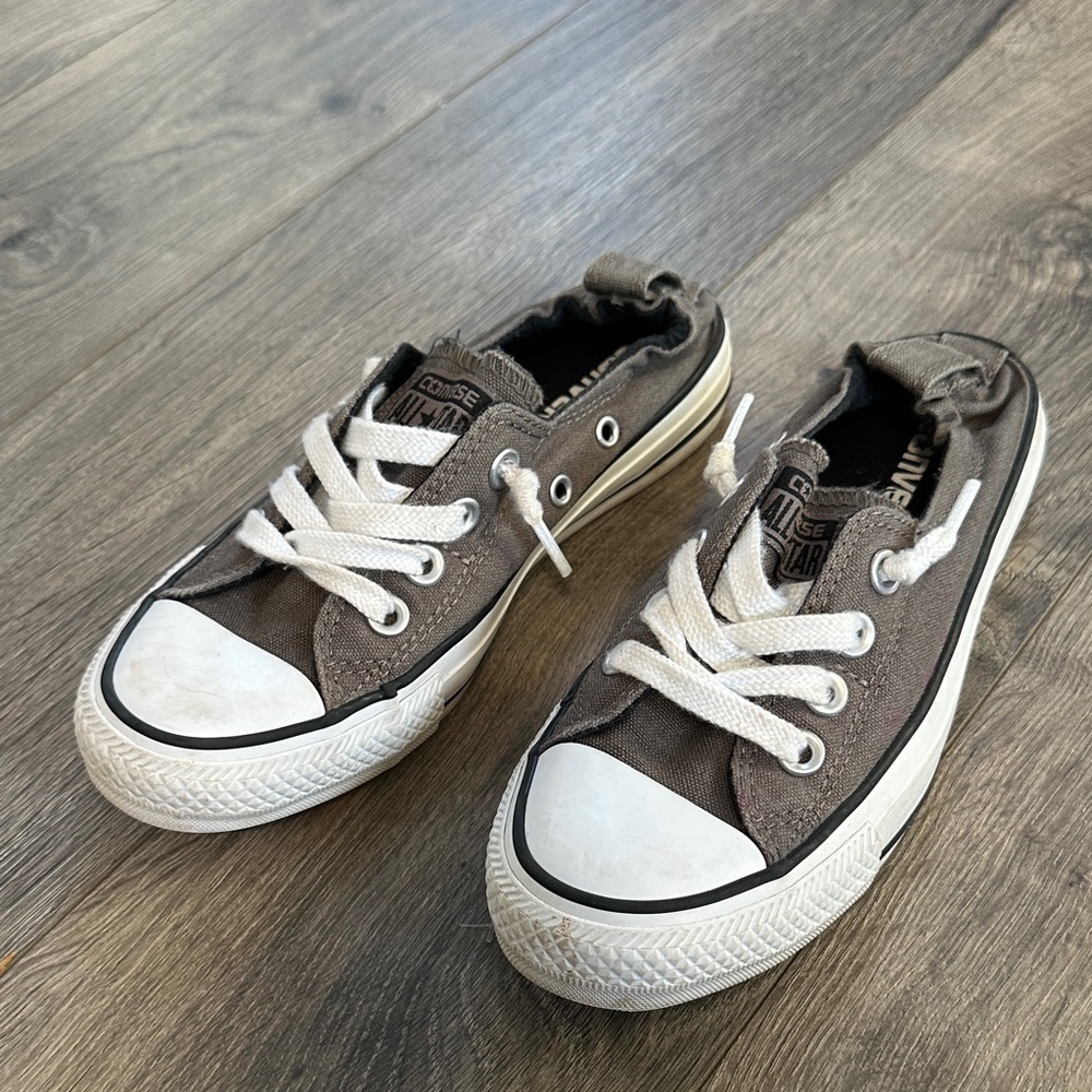 Converse Low Top Sneakers in Brown and White